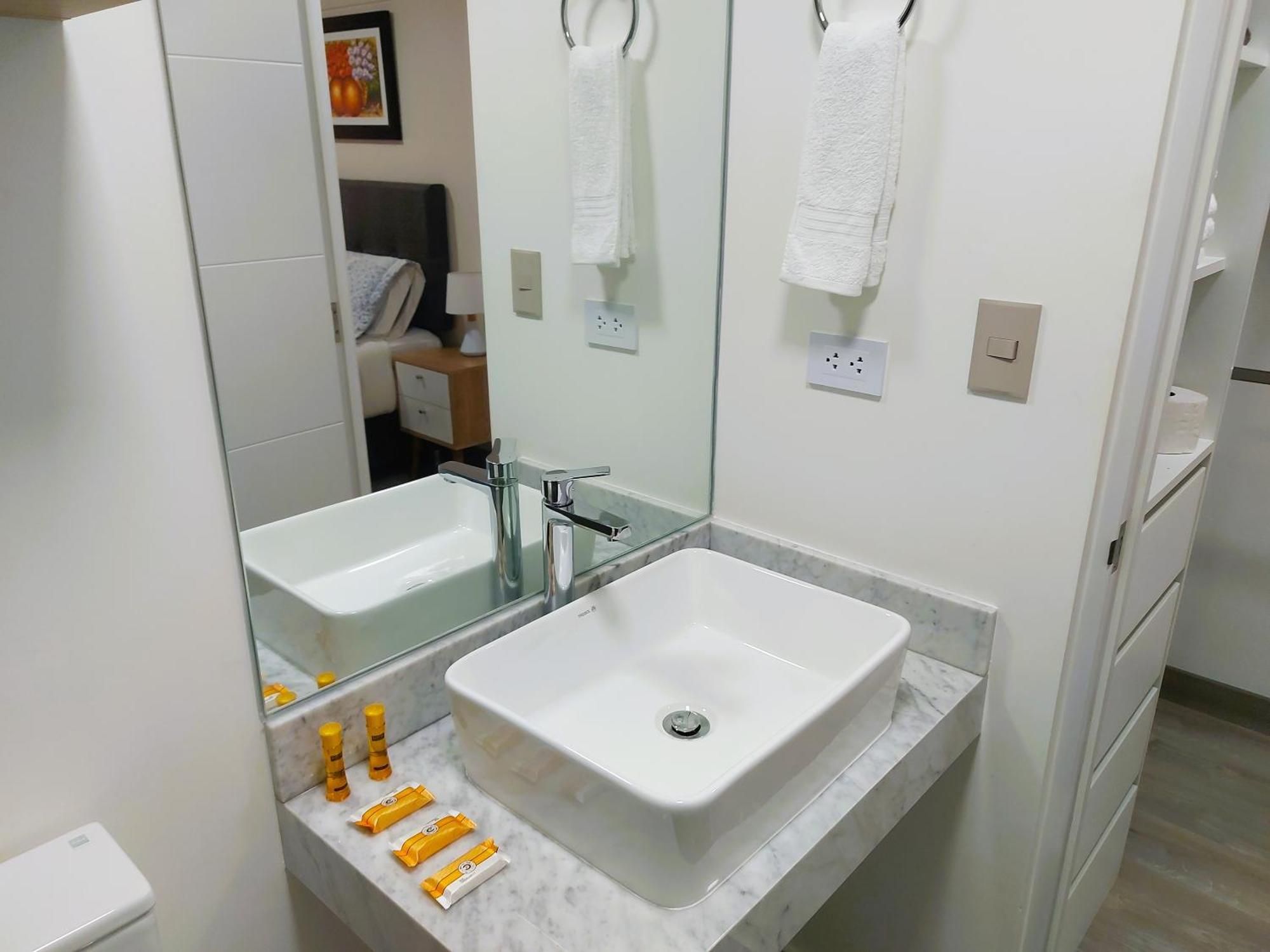 Peaceful 2Br Apartment W Balconies N Parking Distretto di Distretto di Lima Esterno foto
